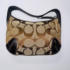 COACH VINTAGE MODEL HANDBAG